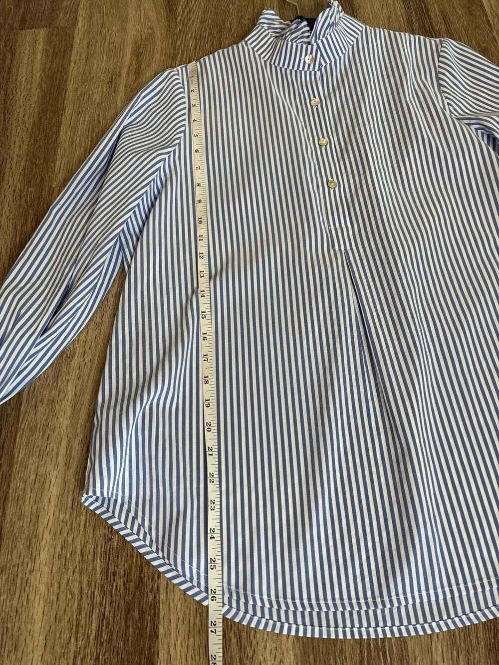 Tuckernuck Blue and White Stripe Teagan Popover Top Size Large - Picture 8 of 9